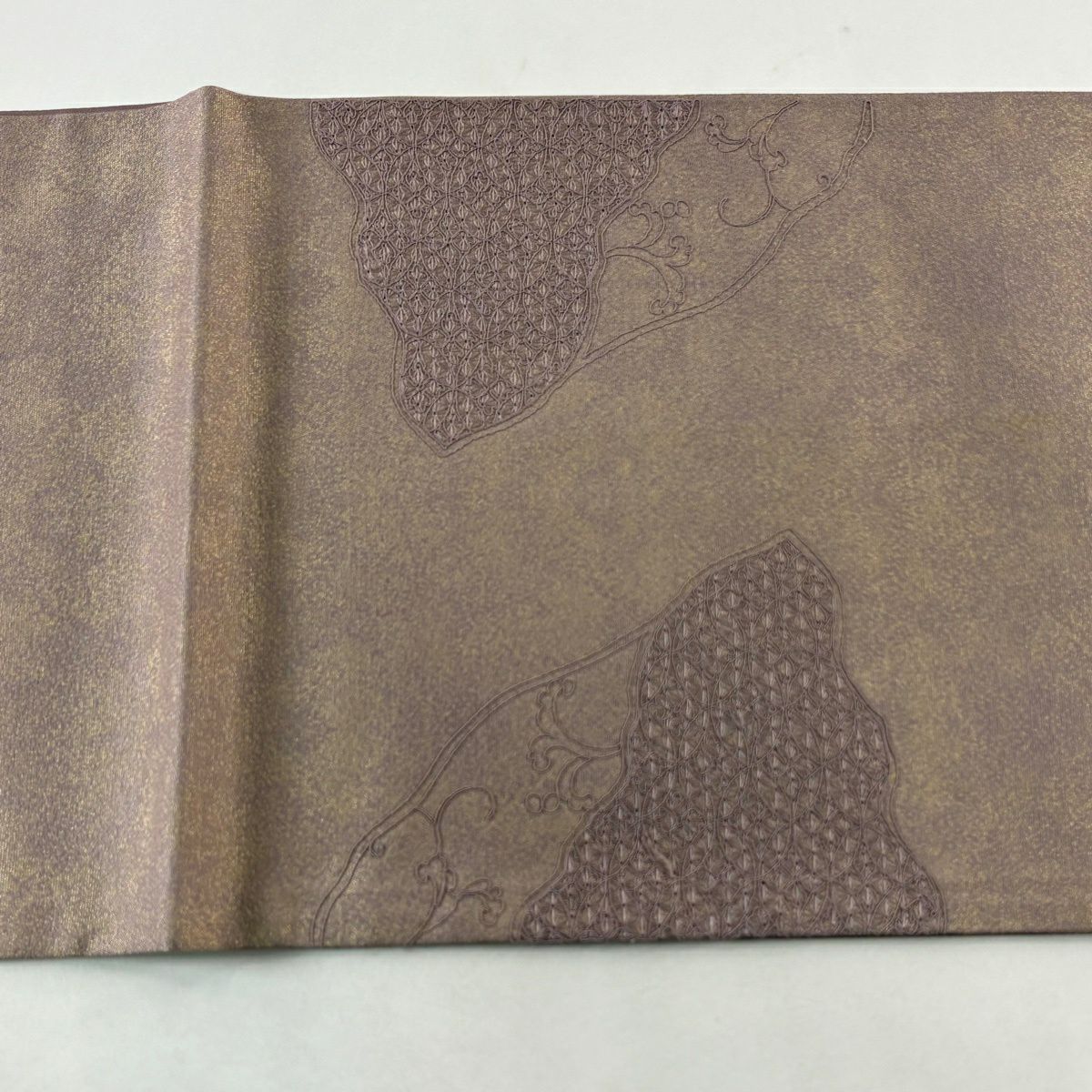 【美品】 袋帶 秀品級 草花紋紋 七寶紋 刺繡 金絲 紫色 お太鼓柄 純蠶絲