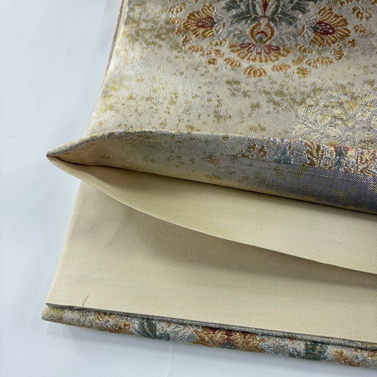 【美品】 袋帶 秀品級 草花紋 幾何圖案 金銀線 金金箔 米色 六通 純蠶絲