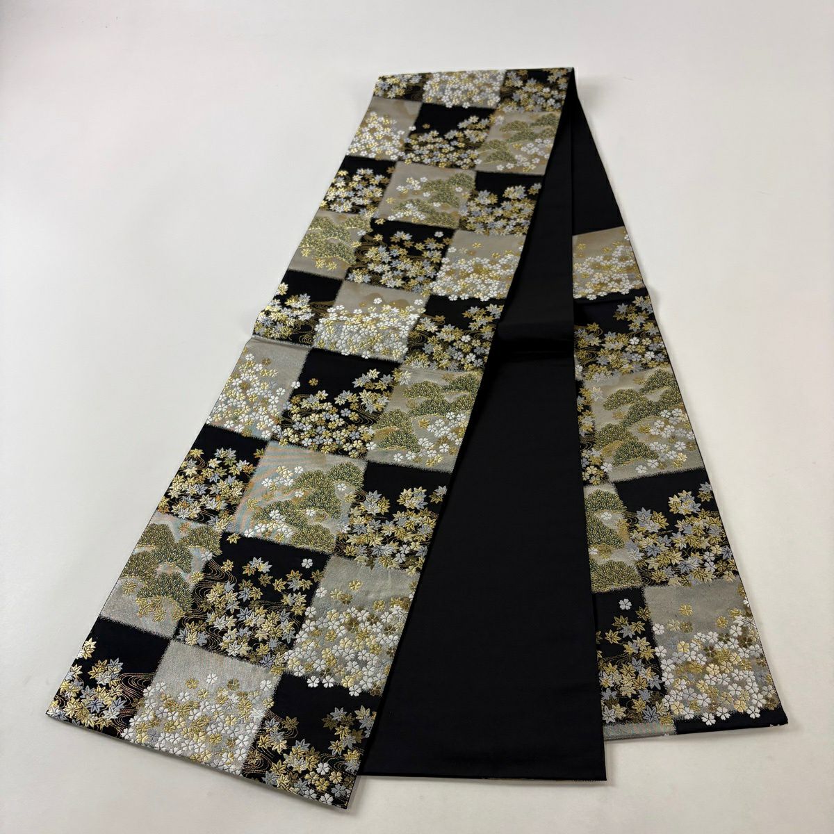 【美品】 袋帶 秀品級 市松樹 笠松樹 金糸 金金箔 黑 六通 純蠶絲