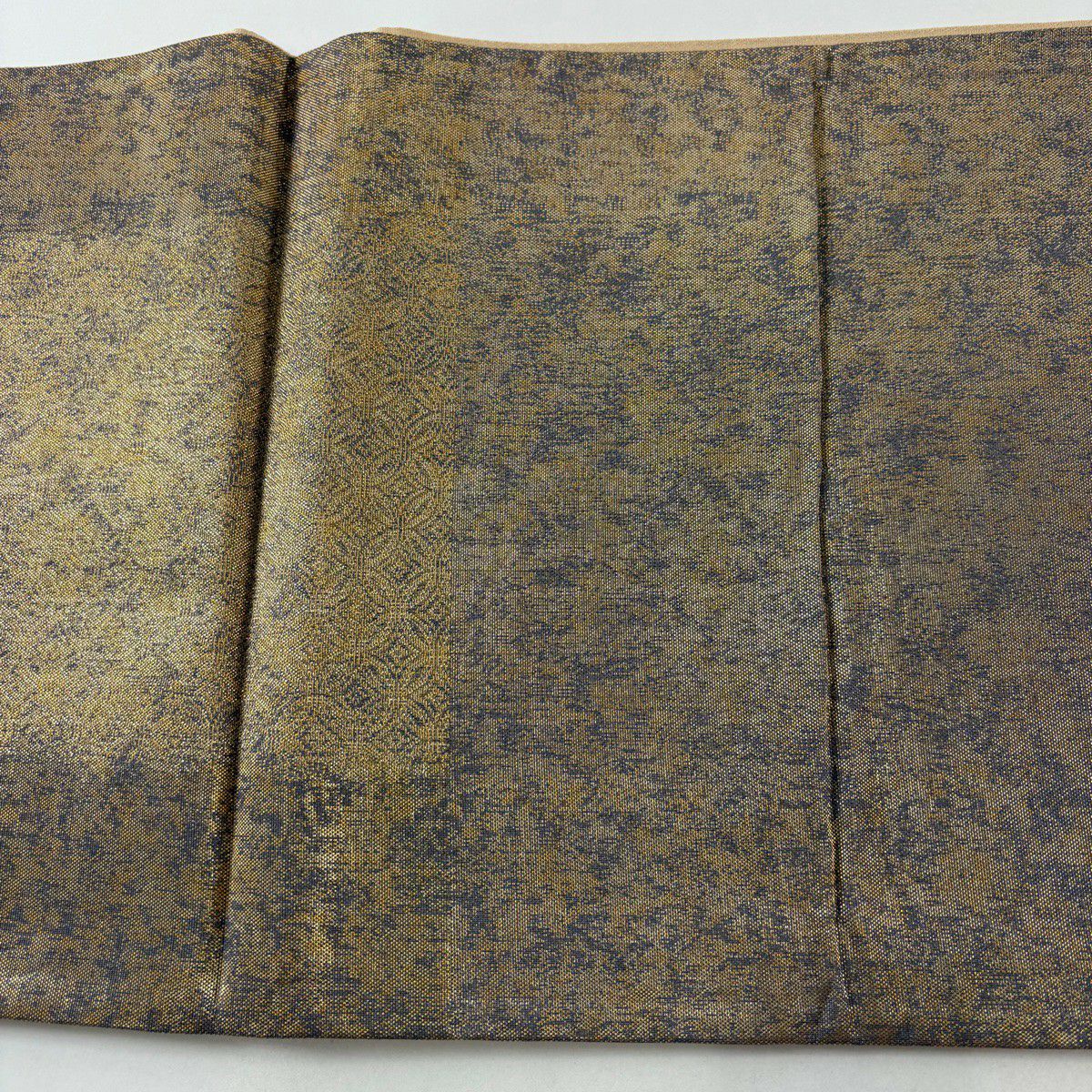 【美品】 袋帶 秀品級 草花紋紋 菊花花 刺繡 金銀彩 金色 大鼓圖案 純蠶絲