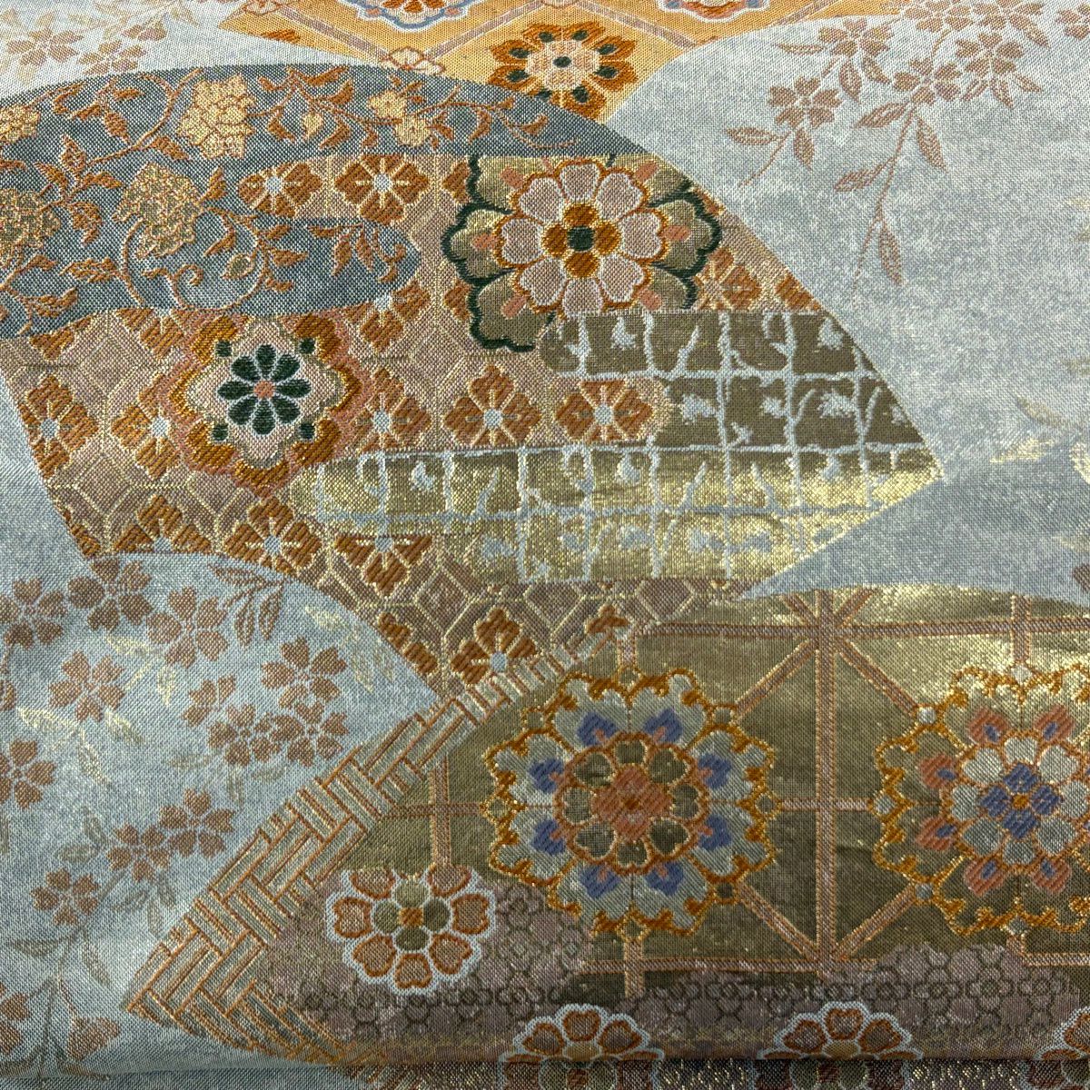 【美品】 袋帶 秀品級 華紋 扇子面 金絲 金金箔 銀 六通 純蠶絲