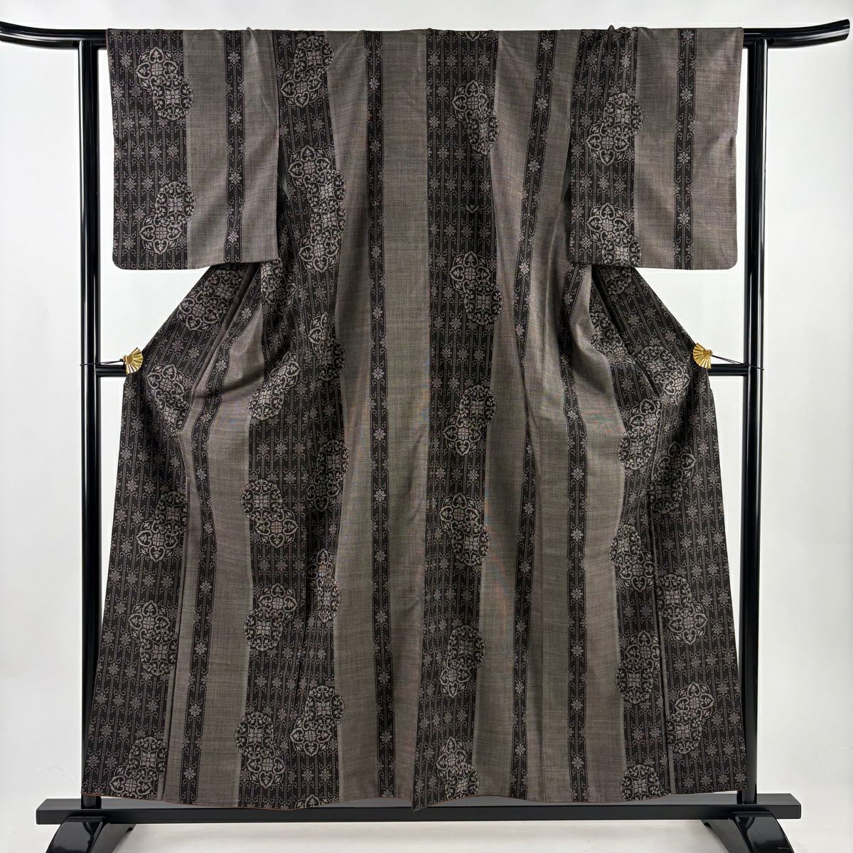 【美品】 紬織 身長157cm 袖長62.5cm S 雙層 華紋 縱條 焦茶 純蠶絲 秀品級