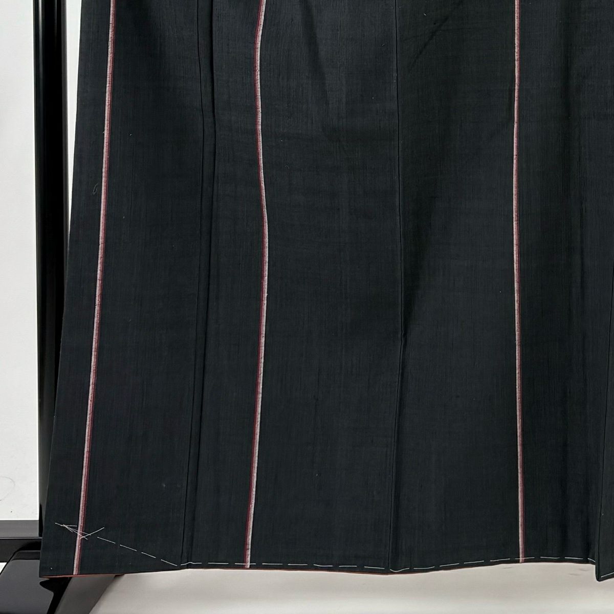 【美品】結城紬織 身長163cm 袖長67cm M 雙層 本場結城紬織 奥順 證書齊全 縱條紋 墨色 純蠶絲 逸品級