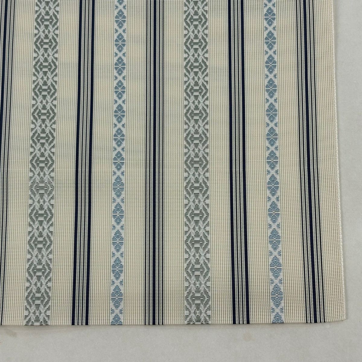 【美品】名古屋帶 逸品級 證書齊全 博多織 紗織 八寸名古屋帶 松樹葉仕立 献上圖案 奶油色 純蠶絲