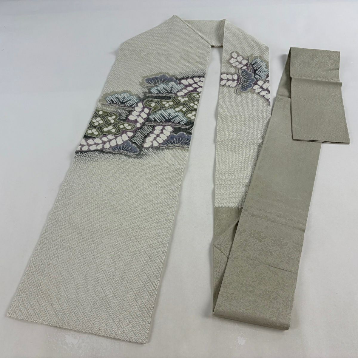 名古屋帶 逸品級 松樹 藤 絞染 灰白 純蠶絲