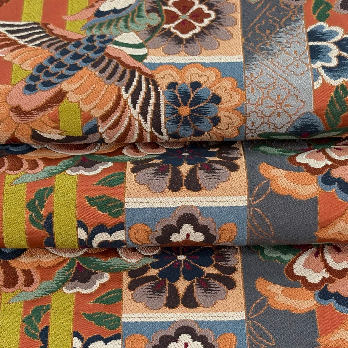 【美品】 袋帶 逸品級 白綾苑大庭 落款あり 關西仕立 華紋 花喰鳥 金金箔 朱 深藍 六通 純蠶絲