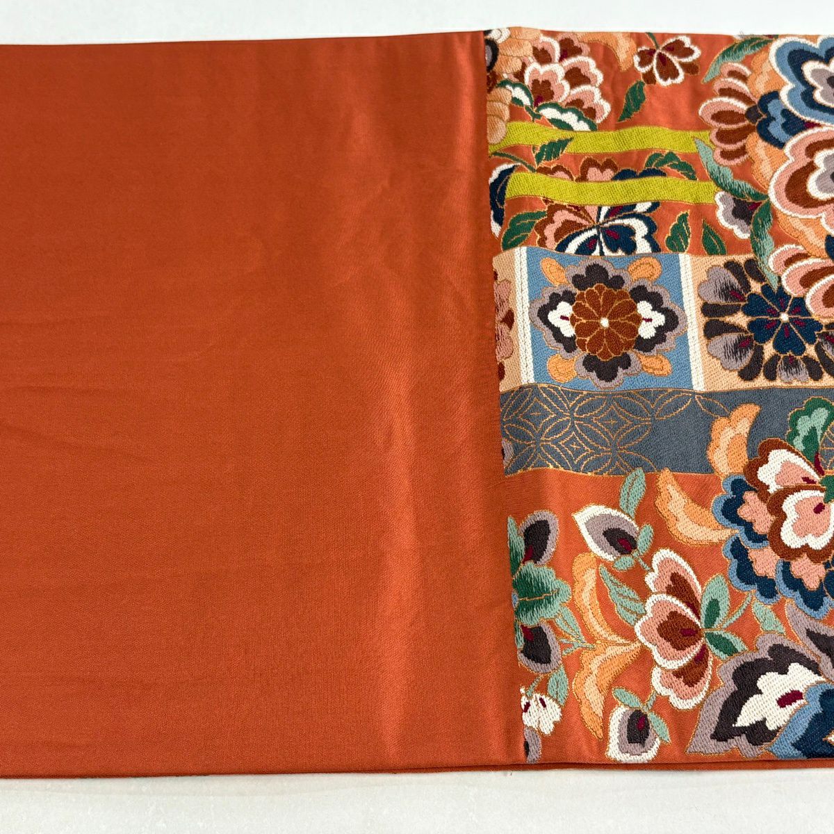 【美品】 袋帶 逸品級 白綾苑大庭 落款あり 關西仕立 華紋 花喰鳥 金金箔 朱 深藍 六通 純蠶絲