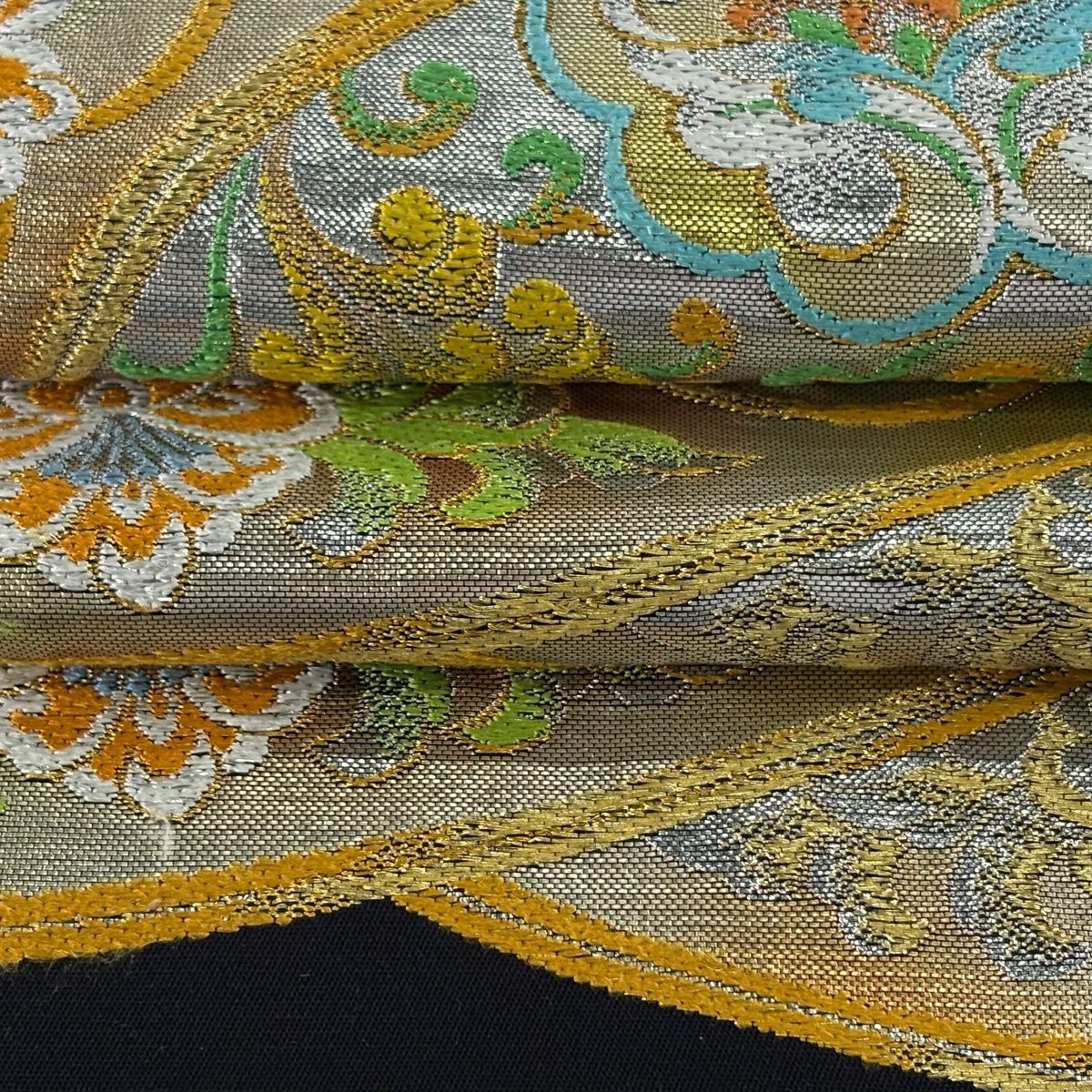 袋帶 逸品級 龍村美術織物 落款 唐花錦秀文 金金箔 金絲 金色 大鼓圖案 純蠶絲