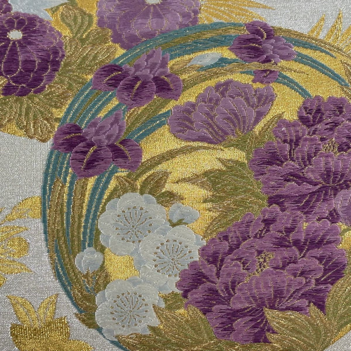 【美品】 袋帶 逸品級 じゅらく 落款あり 帝王紫 花丸紋 牡丹 金絲 金金箔 銀色 大鼓圖案 純蠶絲