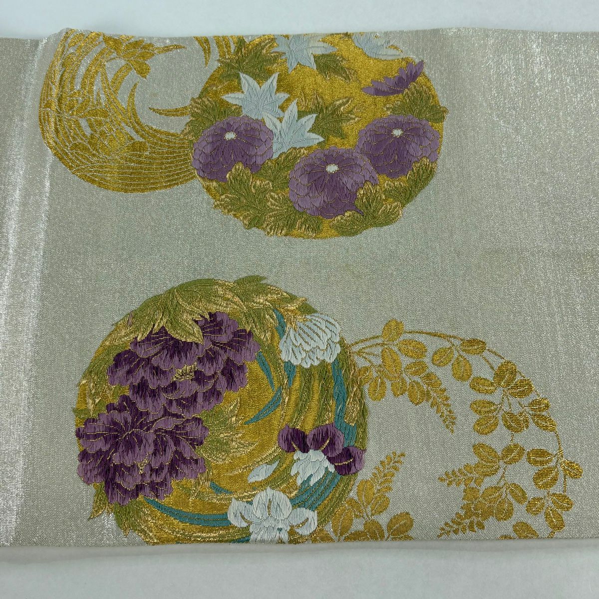 【美品】 袋帶 逸品級 じゅらく 落款あり 帝王紫 花丸紋 牡丹 金絲 金金箔 銀色 大鼓圖案 純蠶絲