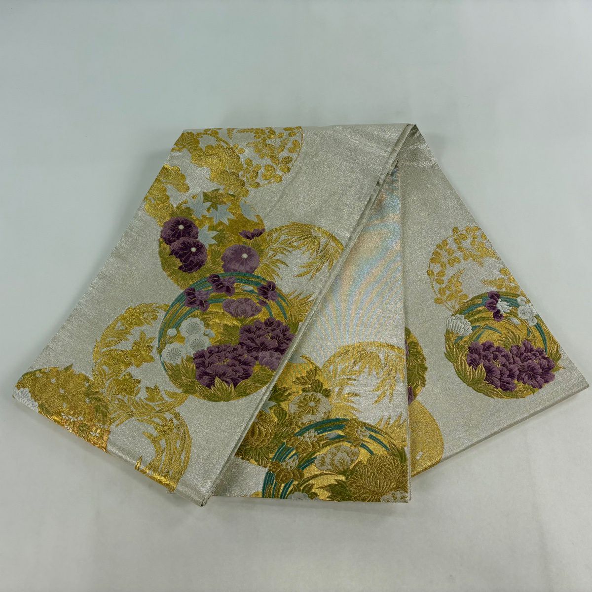 【美品】 袋帶 逸品級 じゅらく 落款あり 帝王紫 花丸紋 牡丹 金絲 金金箔 銀色 大鼓圖案 純蠶絲