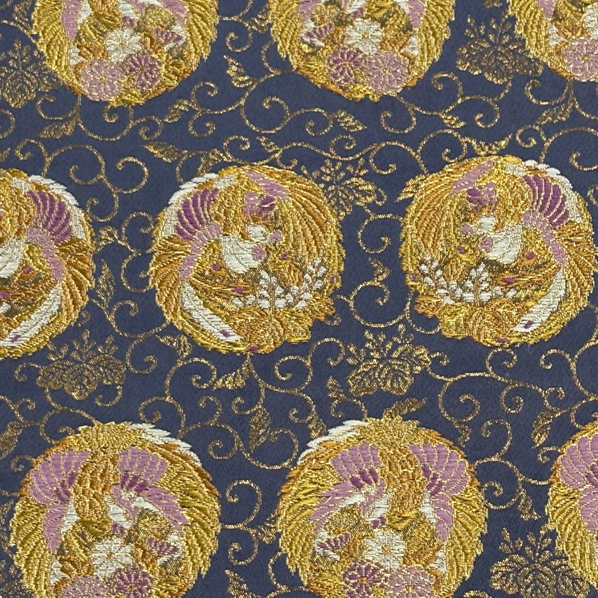 【美品】 袋帶 逸品級 帝王紫 落款あり 本金金箔 鳥 草花紋 金糸 金箔 灰紫 お太鼓柄 純蠶絲