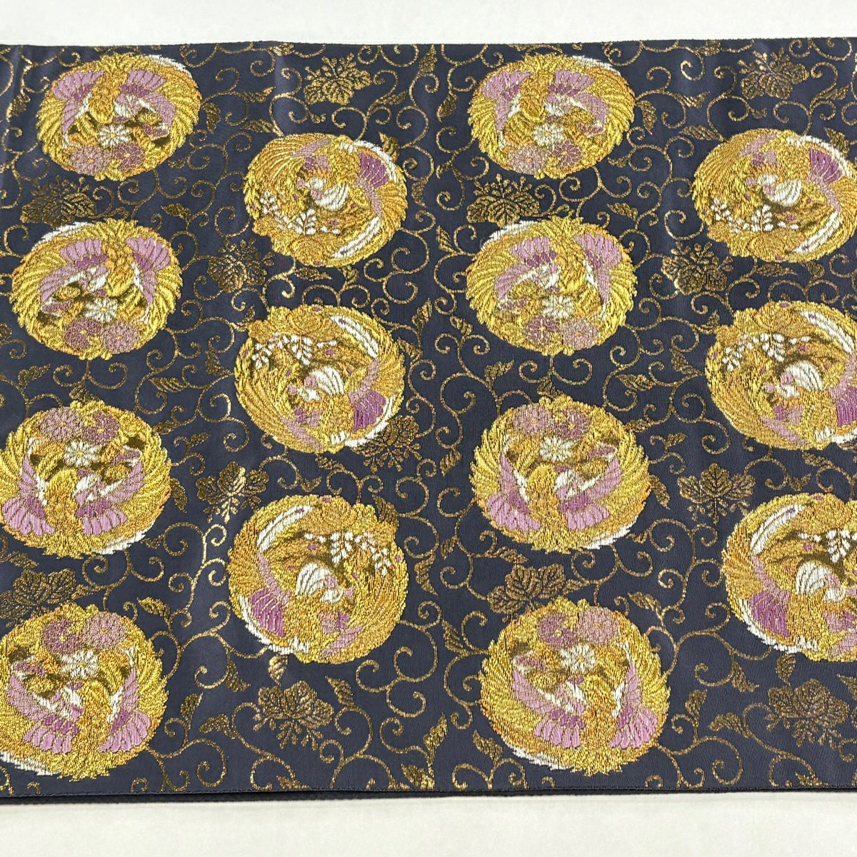 【美品】 袋帶 逸品級 帝王紫 落款あり 本金金箔 鳥 草花紋 金糸 金箔 灰紫 お太鼓柄 純蠶絲