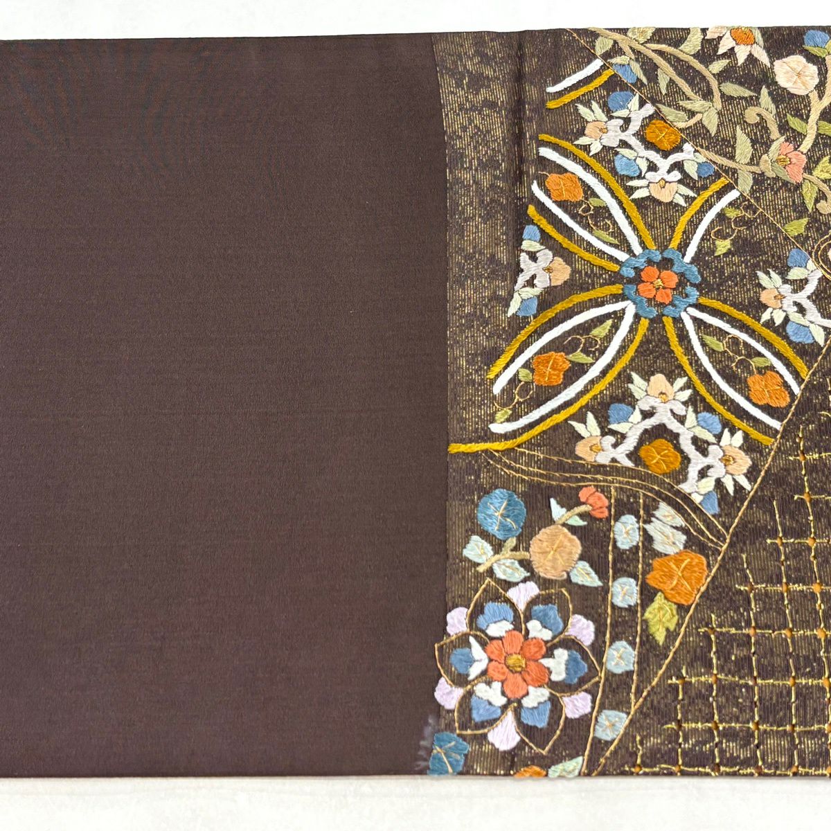【美品】 袋帶 逸品級 華紋 向鳥刺繡 金絲 焦茶 六通 純蠶絲