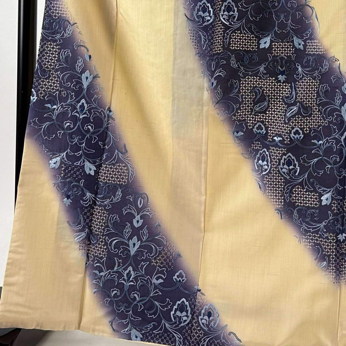 付下 身長166.5cm 袖長64cm M 雙層 紬織織 花唐草紋 刺繡 米色 純蠶絲 逸品級