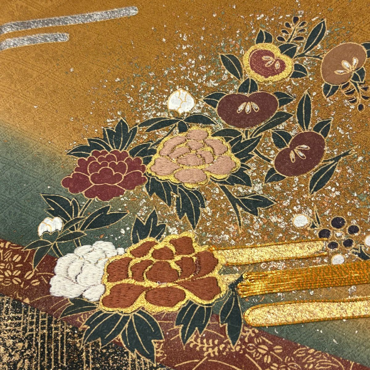 訪問服 身長154cm 袖長64.5cm M 雙層 草花紋紋 霞 刺繡 金銀彩 山吹茶 純蠶絲 秀品級