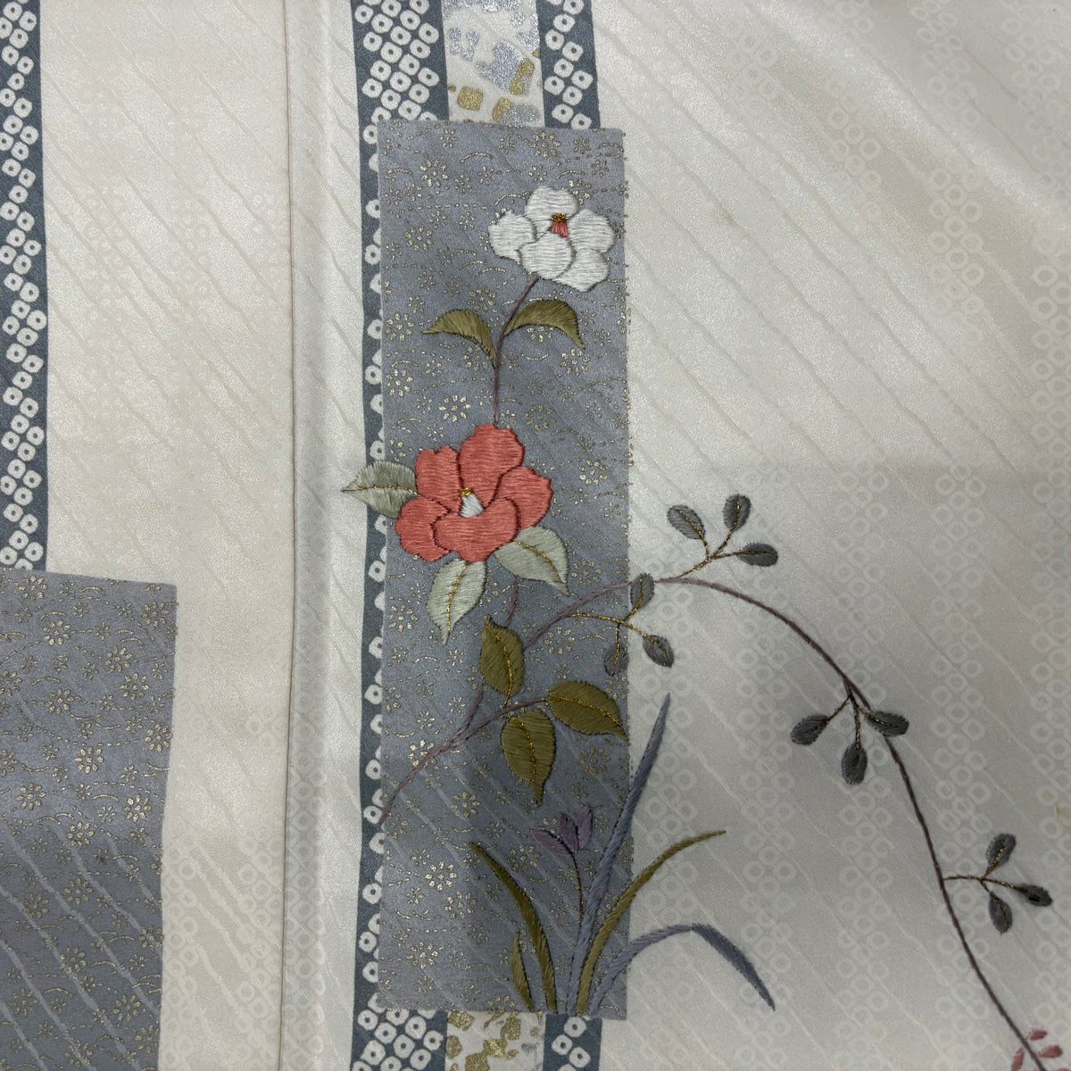 付下 身長156cm 袖長64.5cm M 雙層 短冊 椿 刺繡 金線 奶油色 純蠶絲 優品級