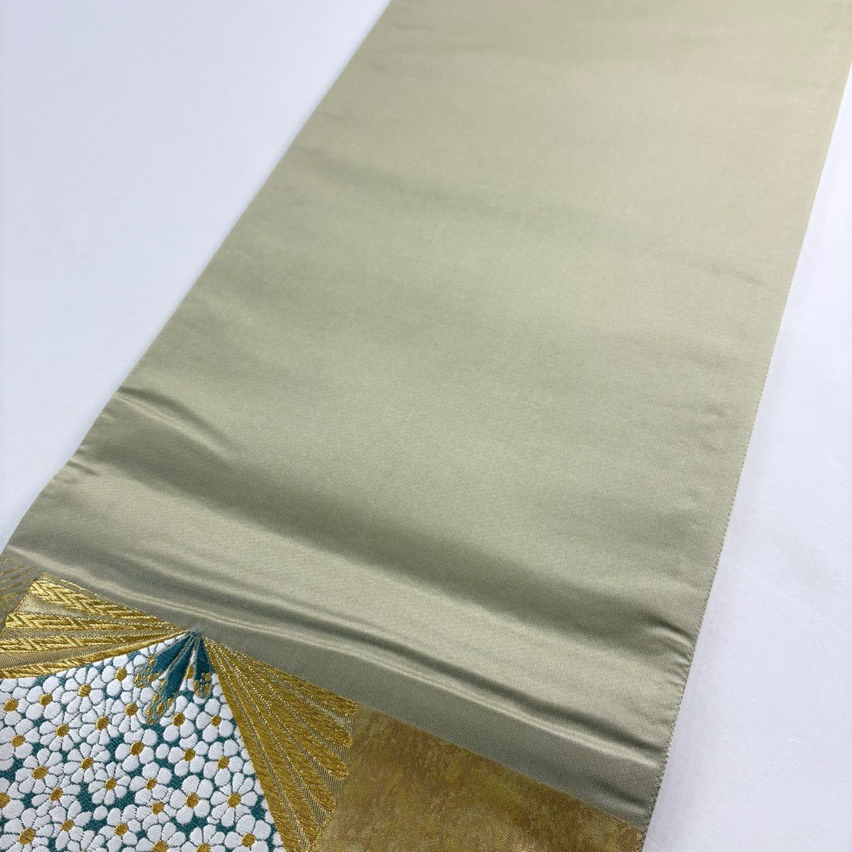 【美品】 袋帶 秀品級 若松樹 花 金銀糸 金金箔 金色 六通 純蠶絲