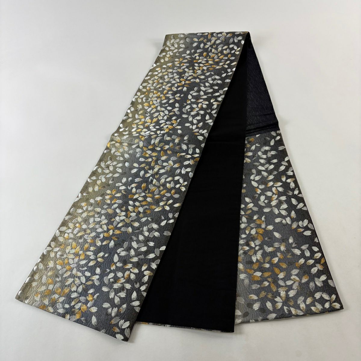 【美品】 袋帶 秀品級 花瓣 金銀絲 金金箔 灰色 六通 純蠶絲