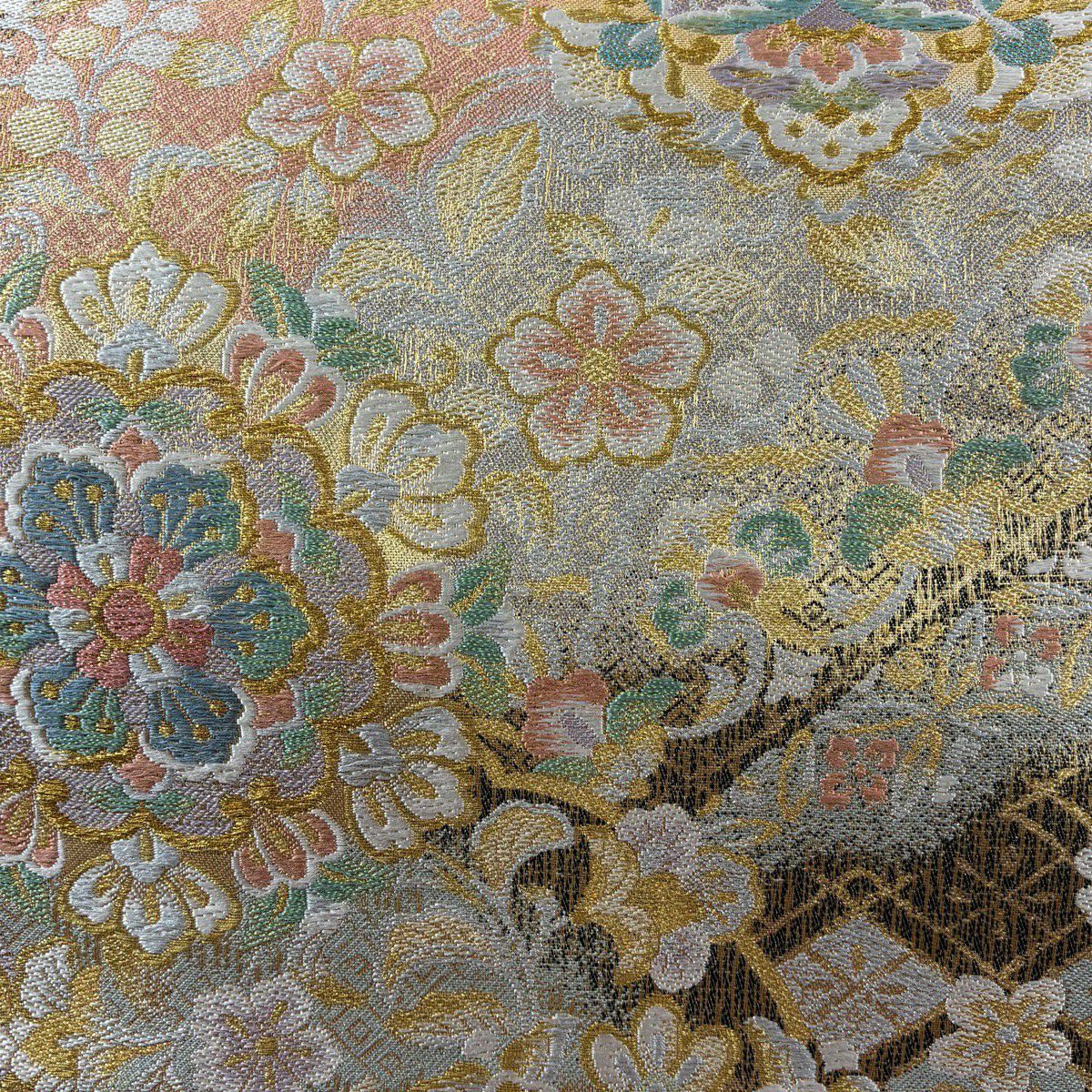 【美品】 袋帶 秀品級 華紋 草花紋 金銀彩 金金箔 米色 六通 純蠶絲