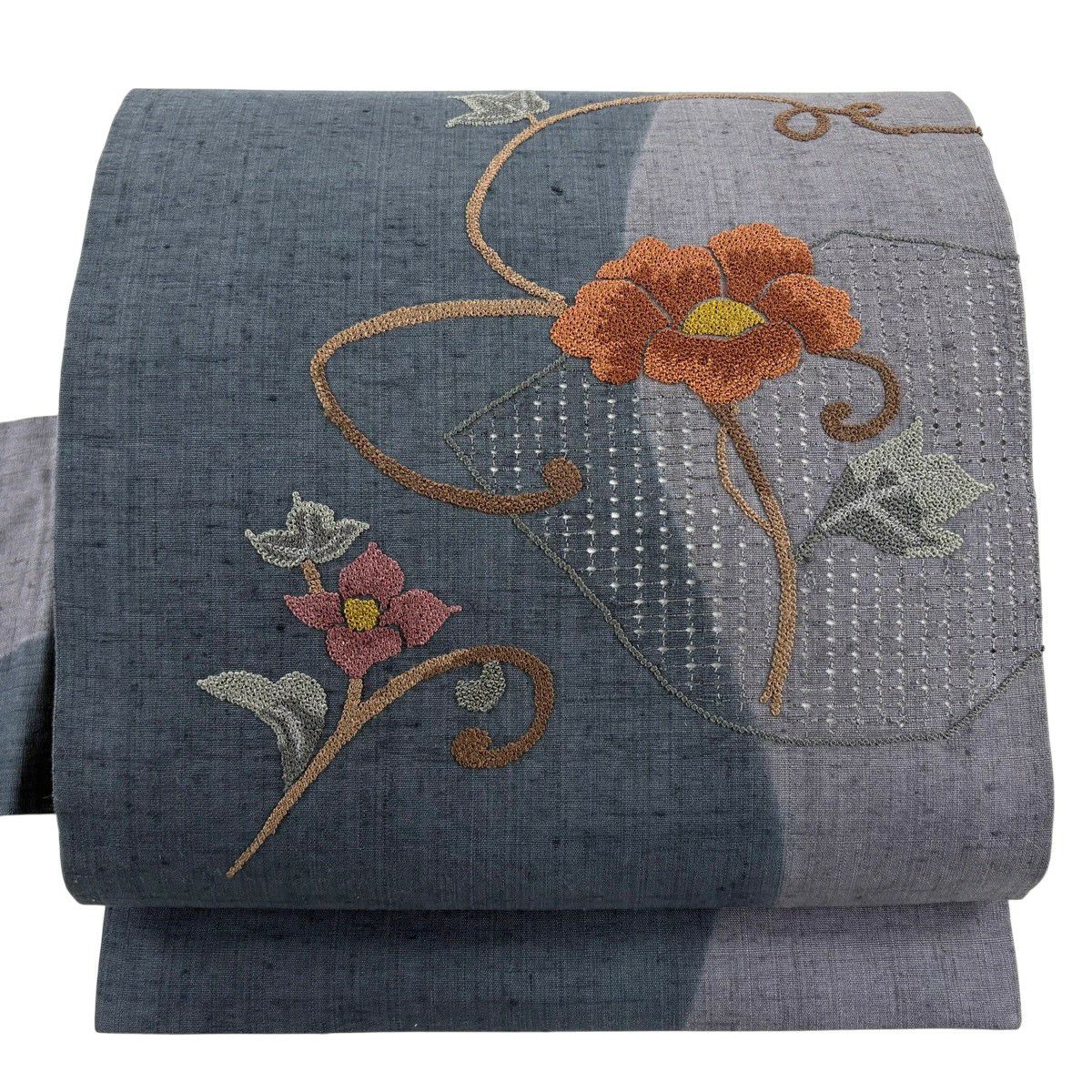 【美品】 名古屋帶 秀品級 紬織織 草花紋紋 相良刺繡 汕頭刺繡 深綠 純蠶絲