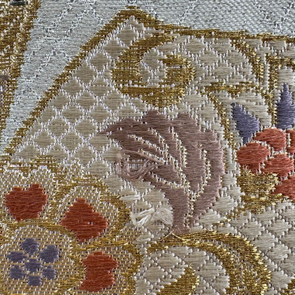 【美品】 袋帶 秀品級 束捲熨斗紋 花鳥 唐織 金絲 金色 六通 純蠶絲