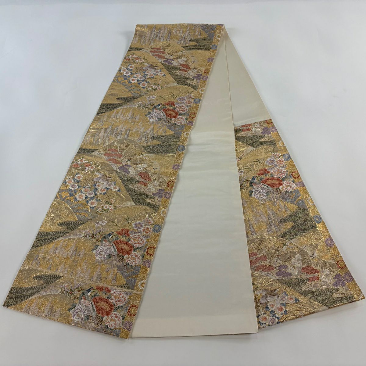 【美品】 袋帶 秀品級 花鳥 流水 金金箔 唐織 金色 六通 純蠶絲
