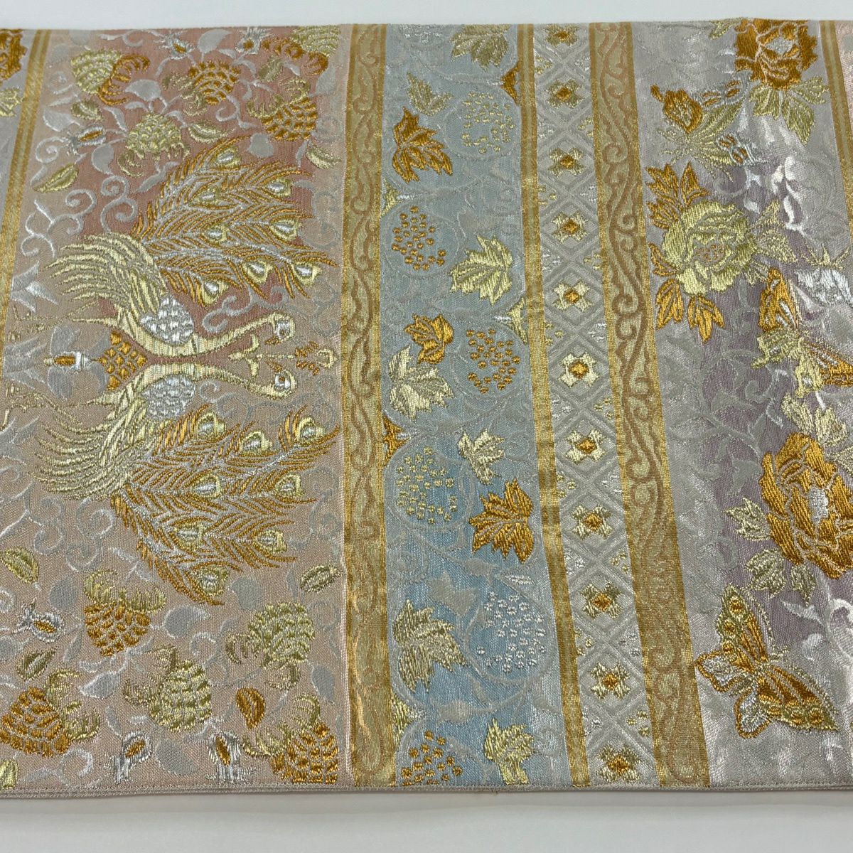 【美品】 袋帶 秀品級 向鳥 花唐草紋 金金箔 米色 六通 純蠶絲