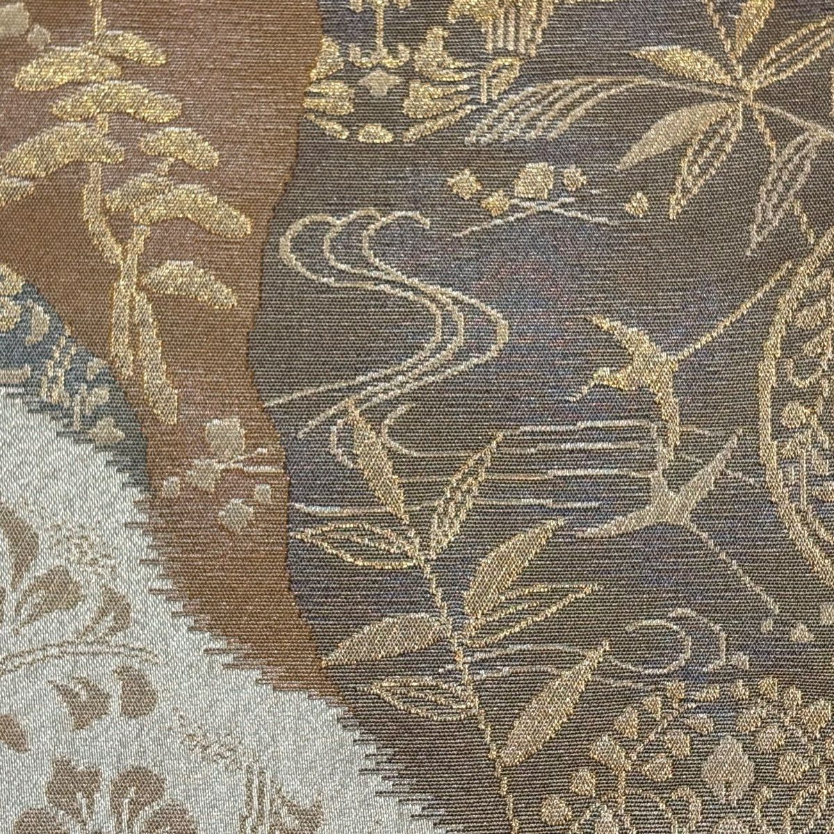 【美品】 袋帶 秀品級 關西仕立 雜長取 松樹 金銀絲 金金箔 銀色 六通 純蠶絲