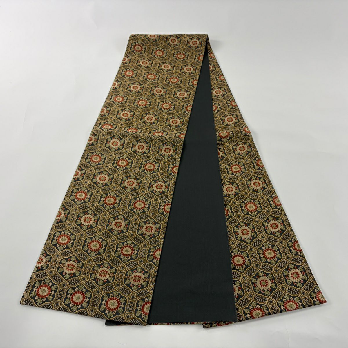 【美品】 袋帶 秀品級 落款あり あらいそ 菊花 有職紋樣 金金箔 墨 全通 純蠶絲
