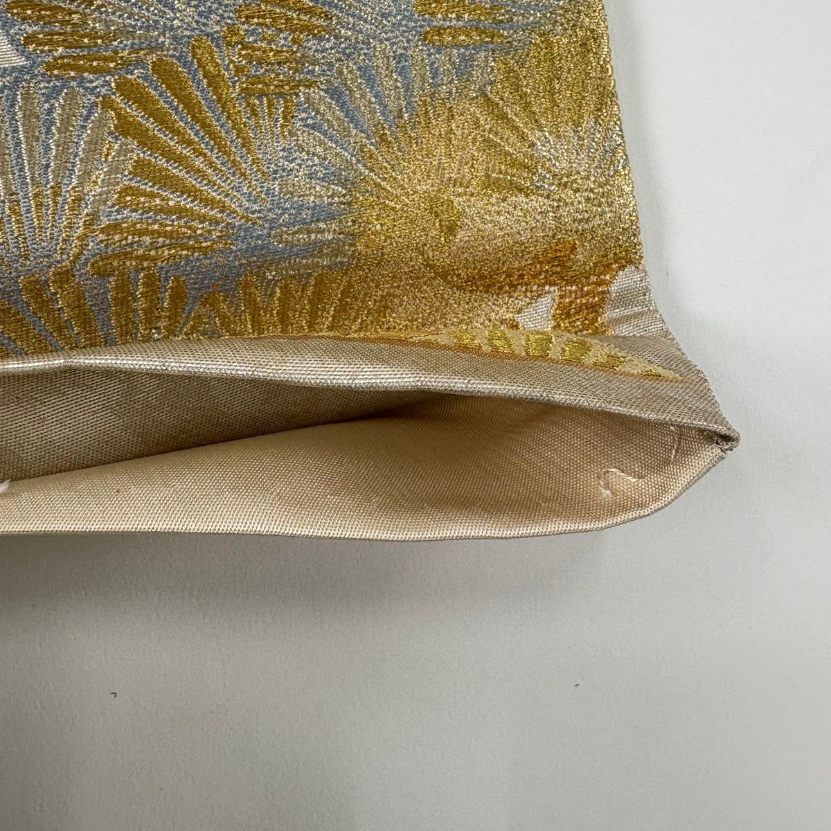 【美品】 袋帶 秀品級 まいづる 落款あり 關西仕立 吉祥松樹紋 金銀彩 金金箔 銀色 六通 純蠶絲