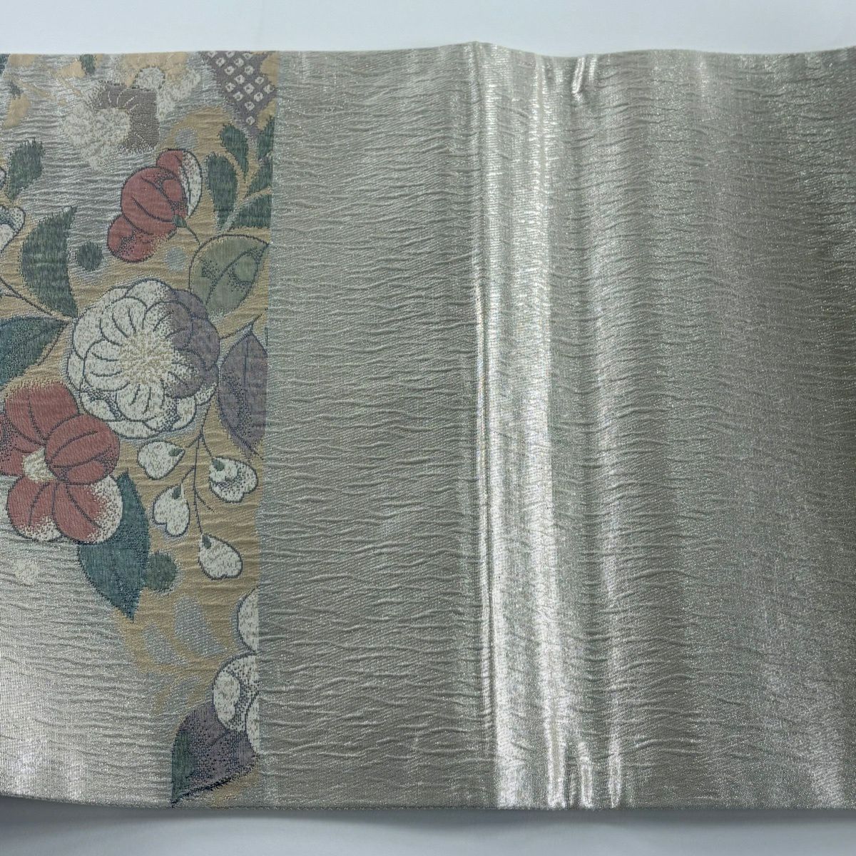 【美品】 袋帶 秀品級 草花紋紋 霞 金金箔 銀 六通 純蠶絲