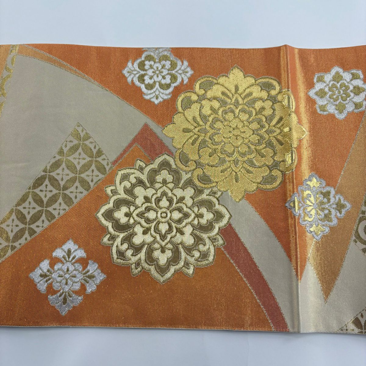 【美品】 袋帶 秀品級 川島織物 落款あり 華紋 有職文樣 金銀線 金金箔 橙色 六通 純蠶絲