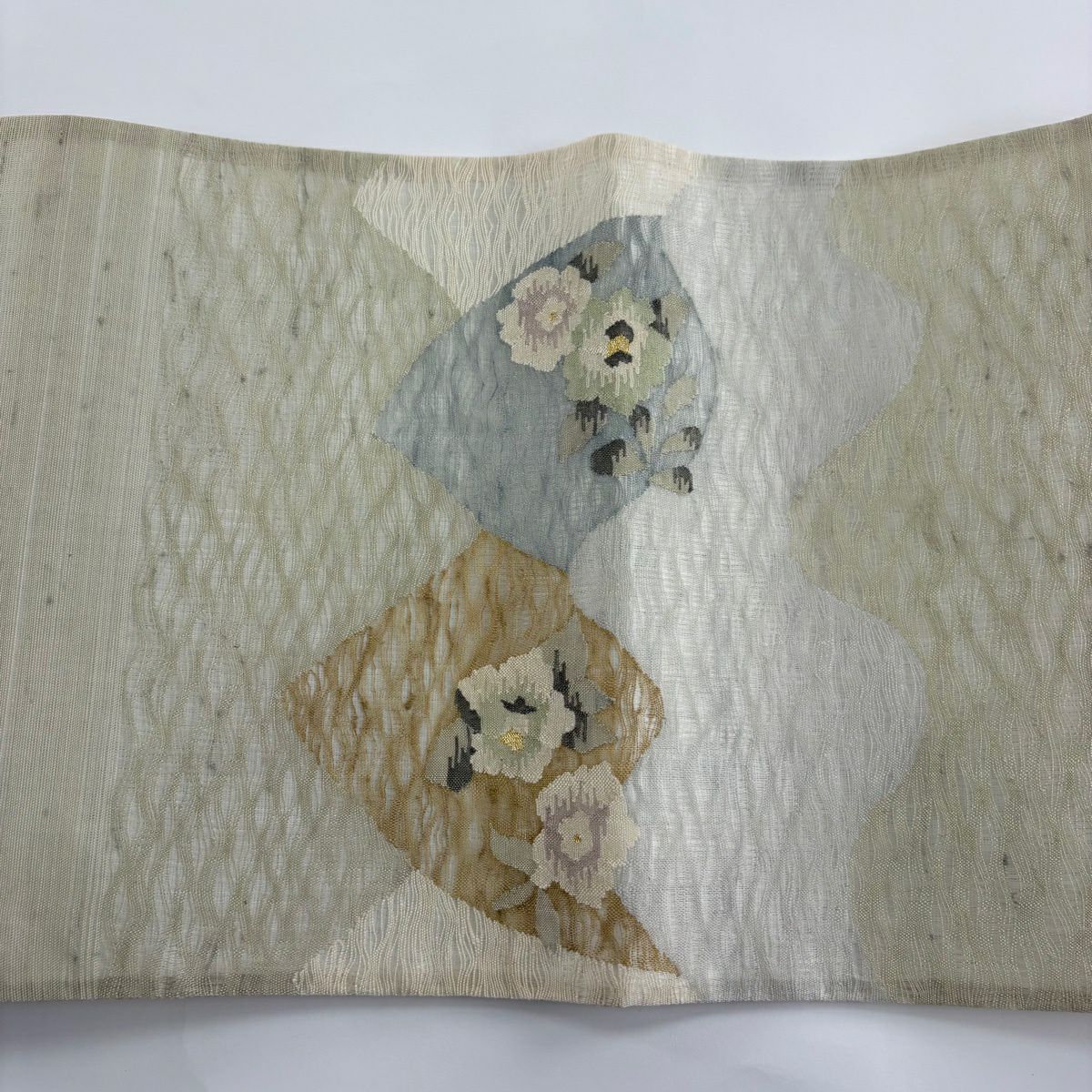 【美品】 袋帶 秀品級 夏帶 草花紋 扇子面 金絲 淺綠 お太鼓圖案 純蠶絲
