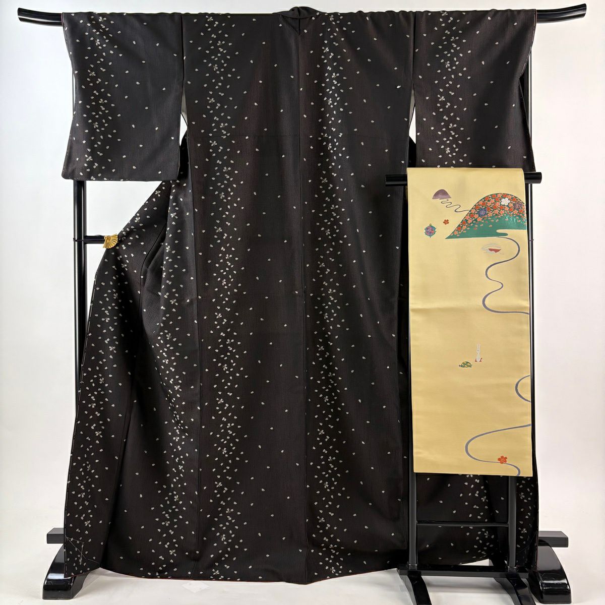 【美品】 小紋 身長169cm 袖長70cm L 雙層 名古屋帶套裝 櫻花花瓣 金金箔 墨色 純蠶絲 名品級