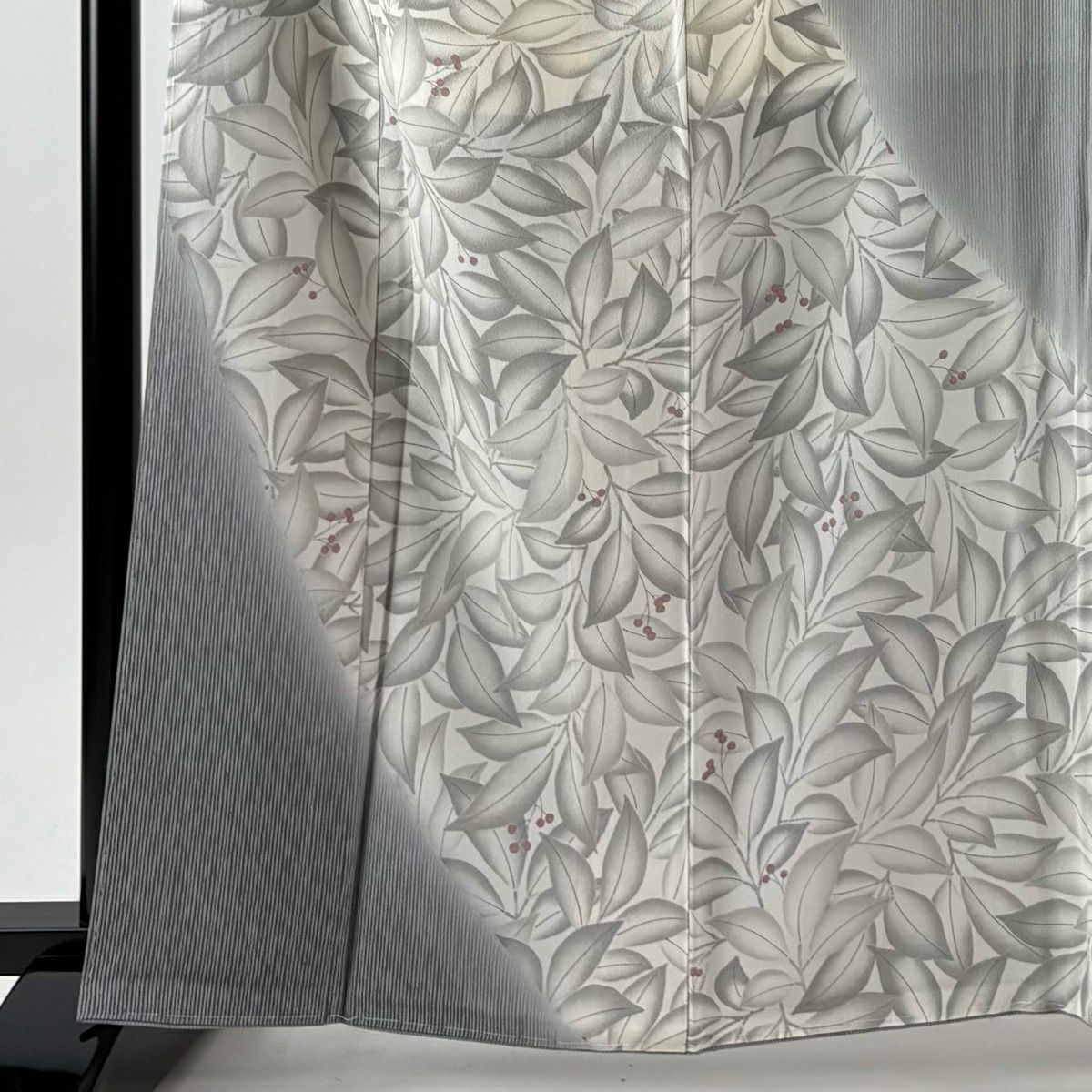 【美品】訪問服 身長163cm 袖長68cm L 雙層 落款あり 葉與果 縱條 灰白 純蠶絲 秀品級