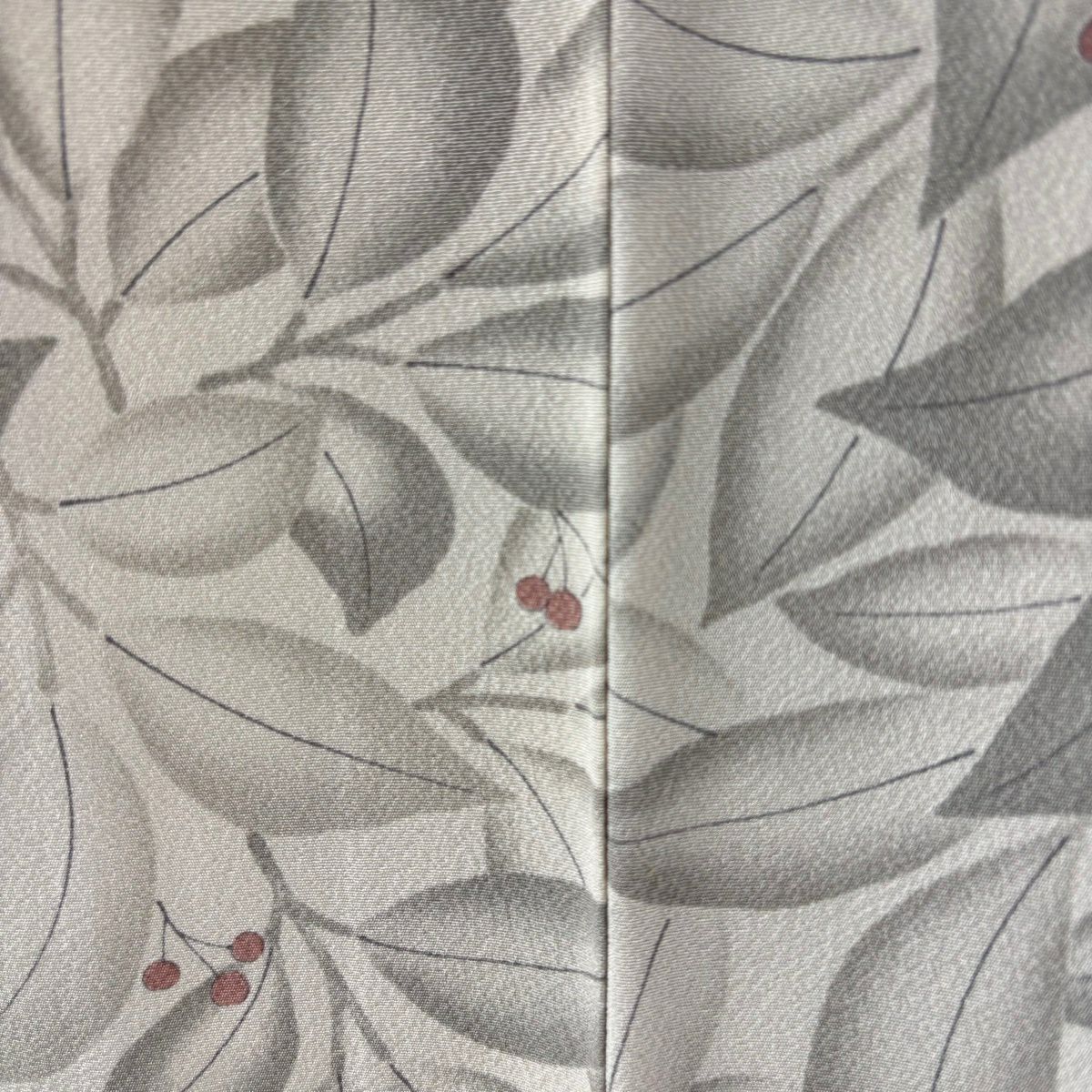 【美品】訪問服 身長163cm 袖長68cm L 雙層 落款あり 葉與果 縱條 灰白 純蠶絲 秀品級
