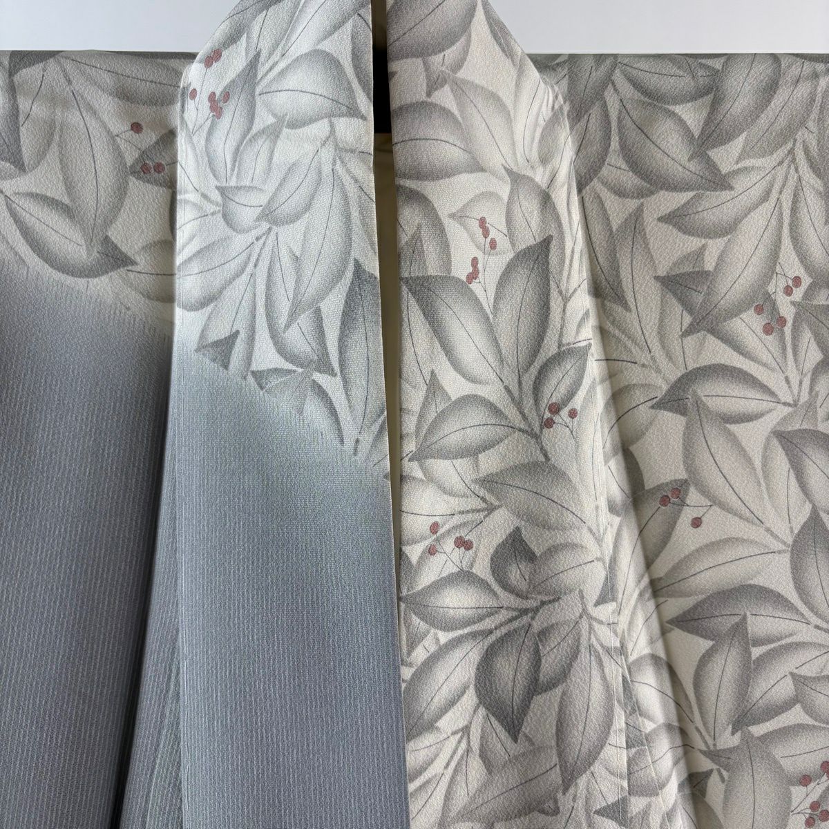 【美品】訪問服 身長163cm 袖長68cm L 雙層 落款あり 葉與果 縱條 灰白 純蠶絲 秀品級
