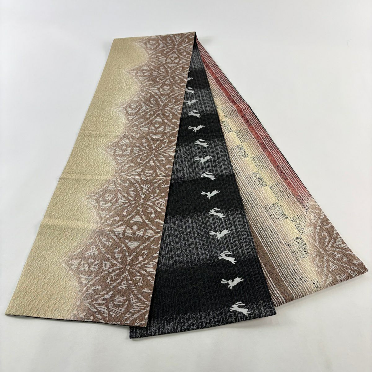 【美品】 袋帶 名品級 雙面 手先二通 花 幾何圖案 金絲 淺豆色 大鼓圖案 純蠶絲
