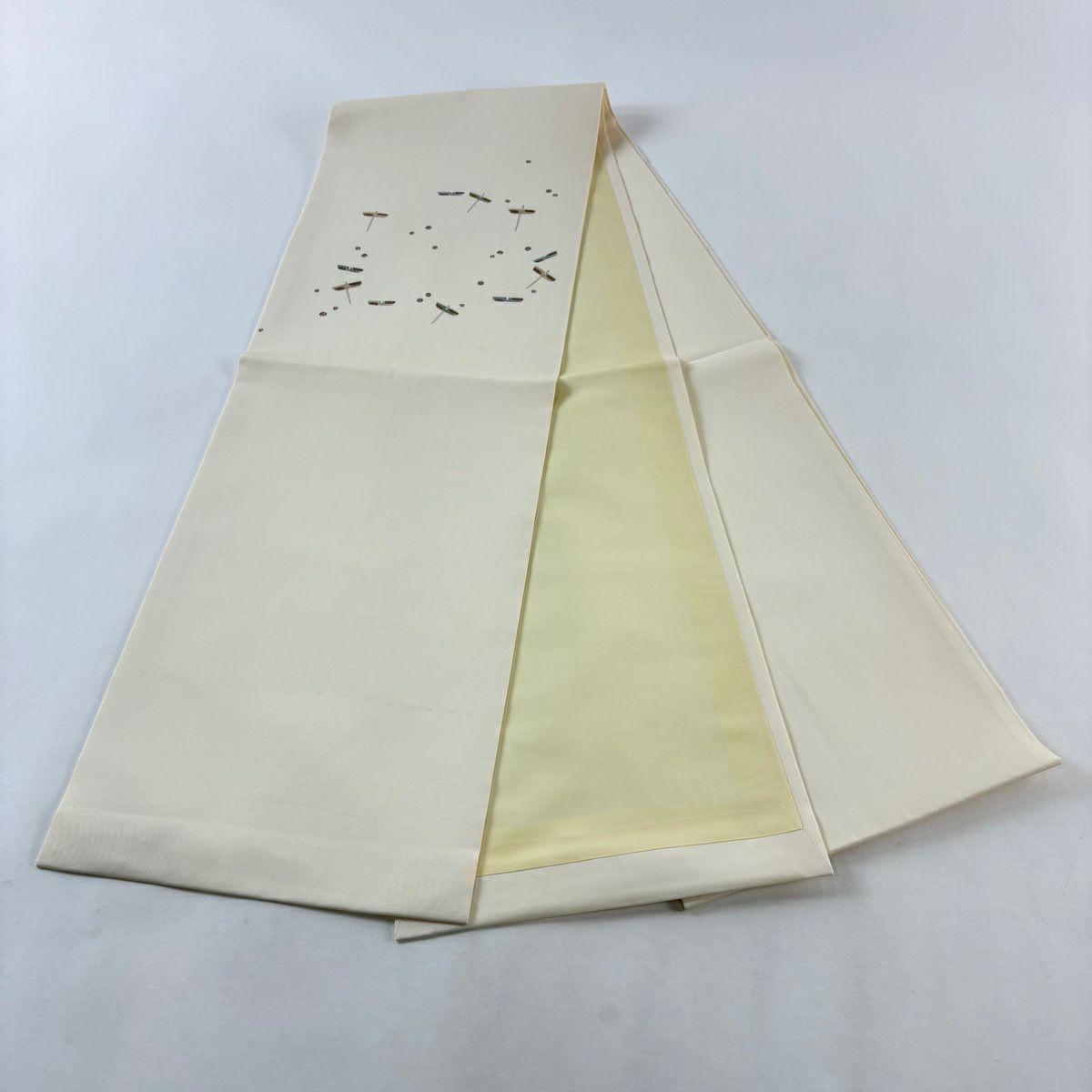 開口名古屋帶 名品級 鈴乃屋 竹子蜻蜓 幾何圖案 金彩裝飾 奶油色 純蠶絲