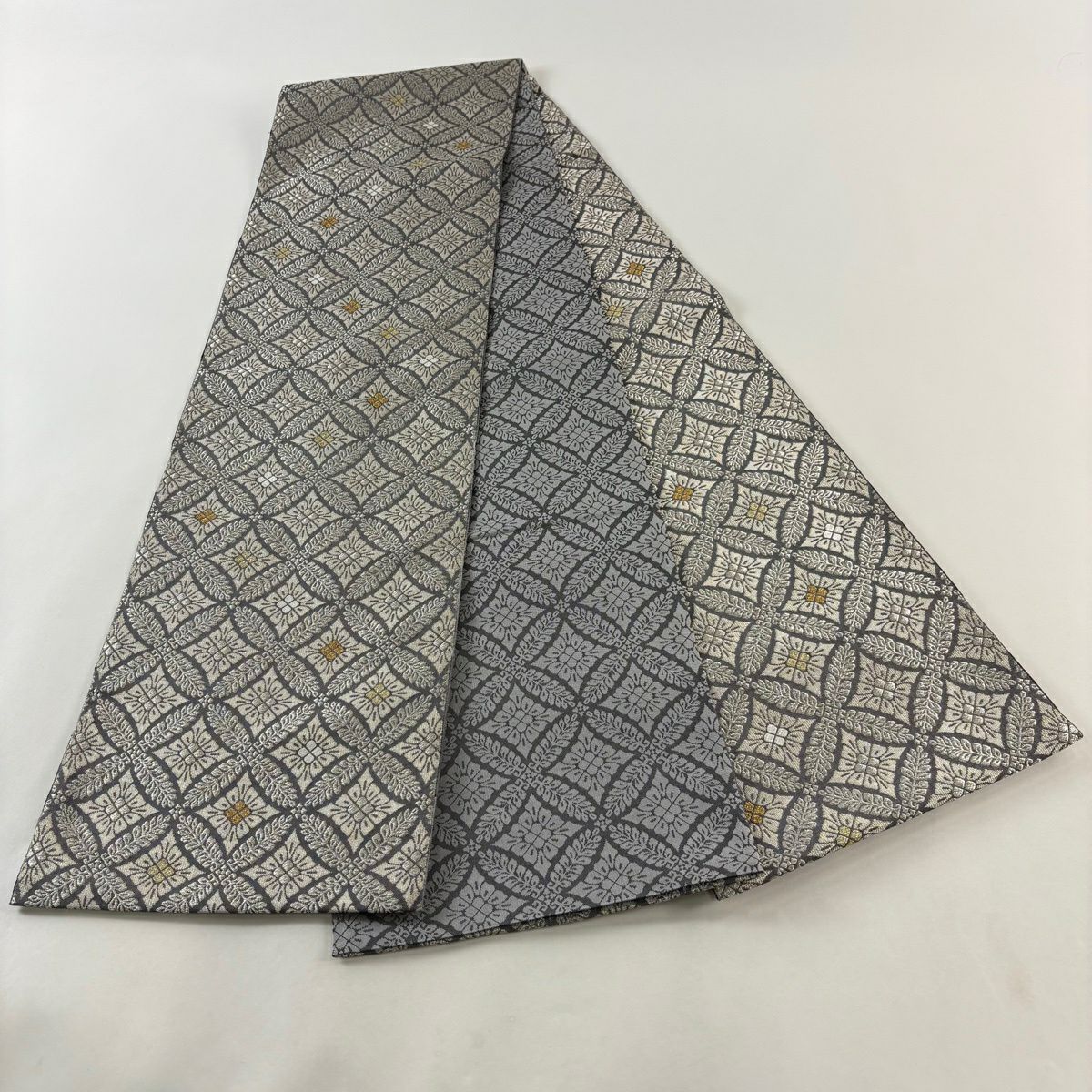 【美品】 袋帶 名品級 七寶 金銀彩 刺繡 灰色 全通 純蠶絲