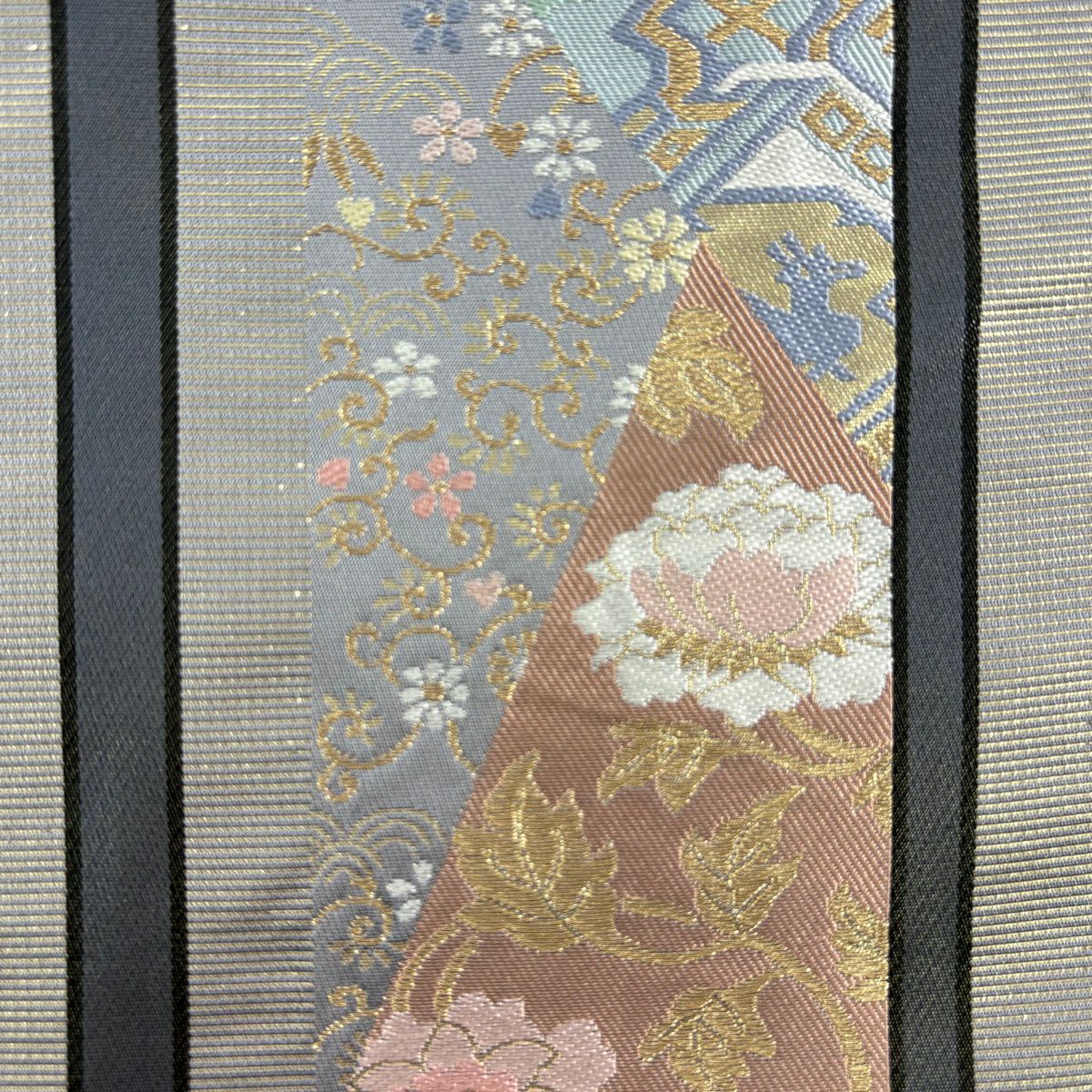 【美品】 袋帶 名品級 服部織物 落款あり 証紙あり 有栖川 草花紋 金糸 金金箔 灰色 六通 純蠶絲
