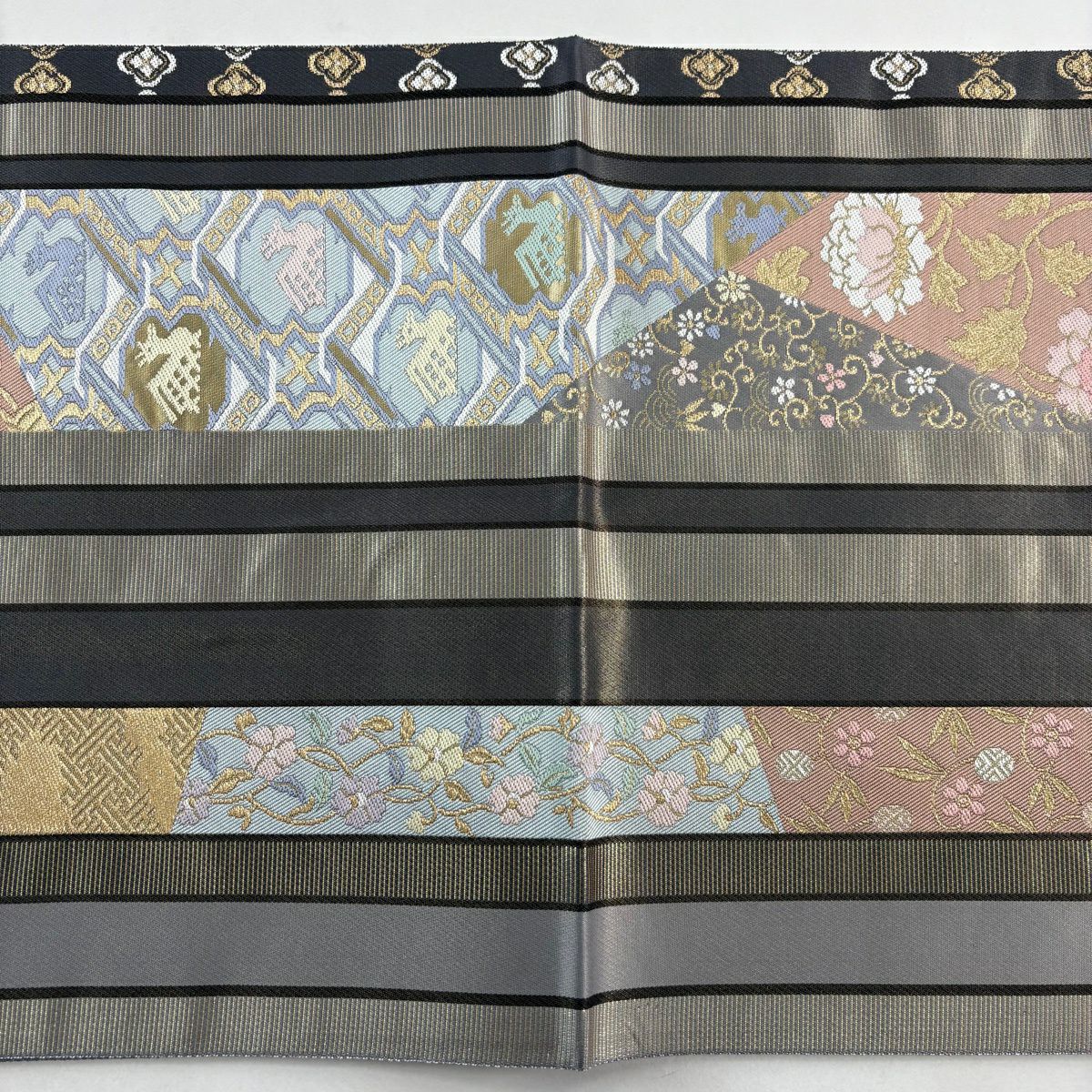 【美品】 袋帶 名品級 服部織物 落款あり 証紙あり 有栖川 草花紋 金糸 金金箔 灰色 六通 純蠶絲