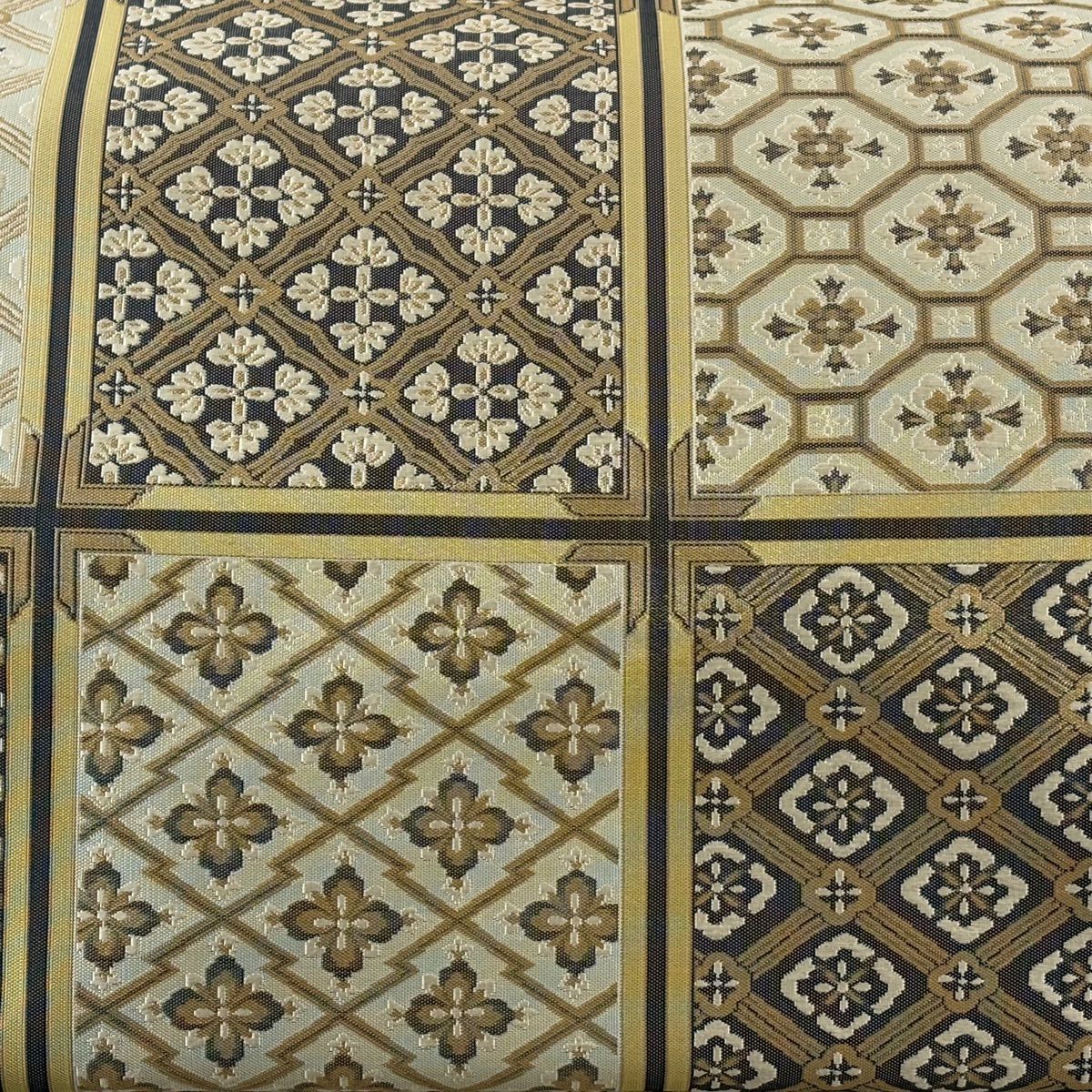 【美品】 袋帶 名品級 松樹皮菱 蜀江文 金絲 淡黃土色 六通 純蠶絲