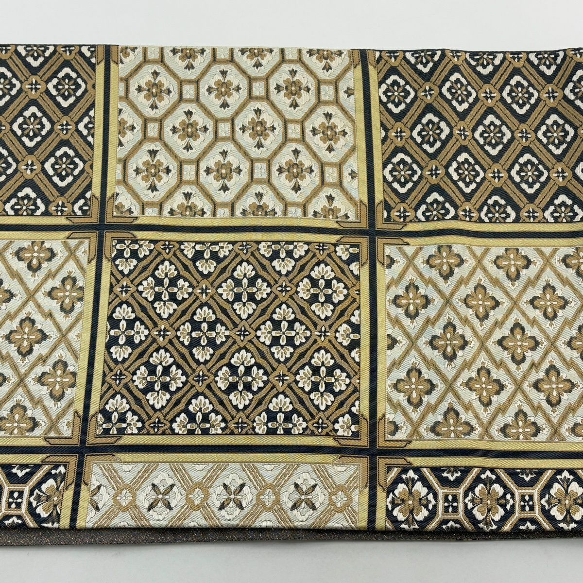 【美品】 袋帶 名品級 松樹皮菱 蜀江文 金絲 淡黃土色 六通 純蠶絲