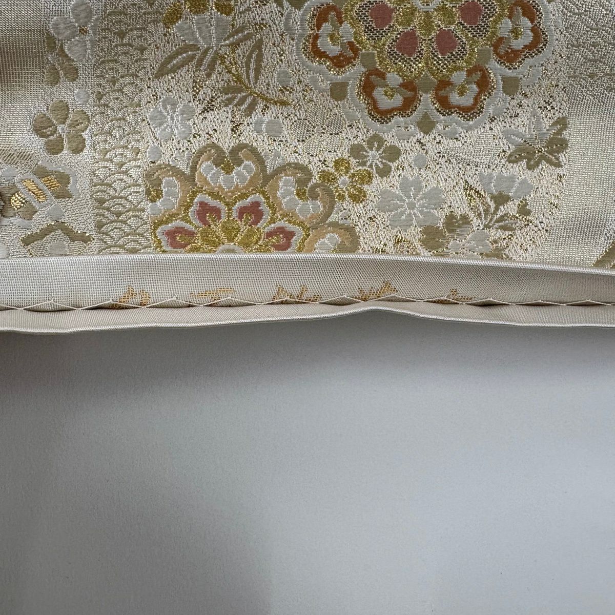【美品】 袋帶 秀品級 華紋 寶盡くし 金銀絲 金金箔 金色 六通 純蠶絲