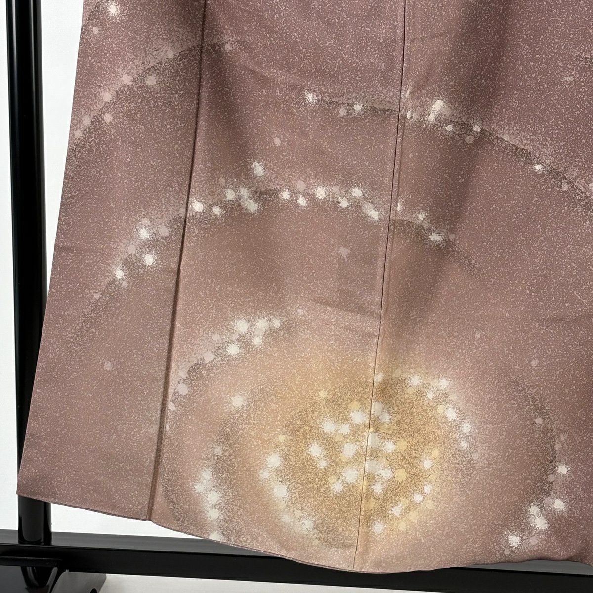 【美品】訪問服 身長157cm 袖長64cm M 雙層 牛首紬織織地 落款あり 幾何學 漸層 小豆色 純蠶絲 逸品級