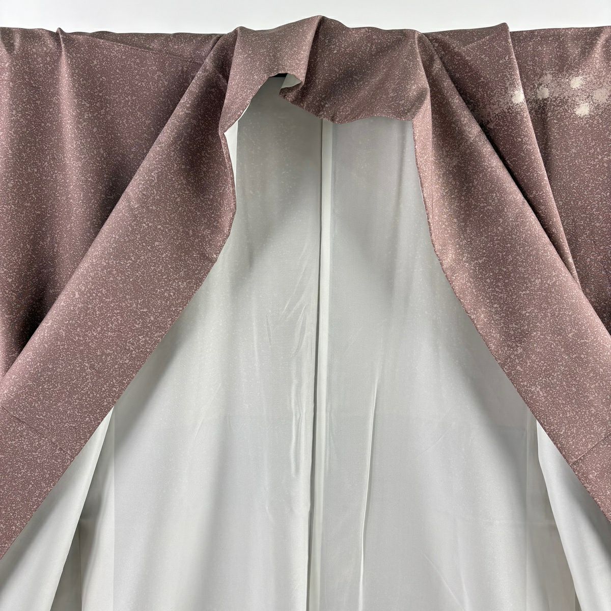 【美品】訪問服 身長157cm 袖長64cm M 雙層 牛首紬織織地 落款あり 幾何學 漸層 小豆色 純蠶絲 逸品級