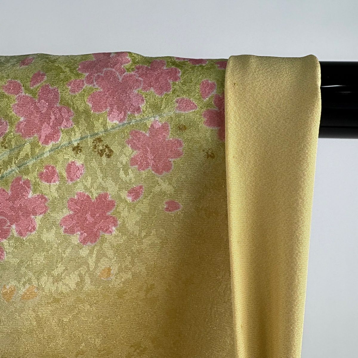 振袖禮服 身長159.5cm 袖長68cm L 雙層櫻梅花金通金銀彩黃色純蠶絲逸品級