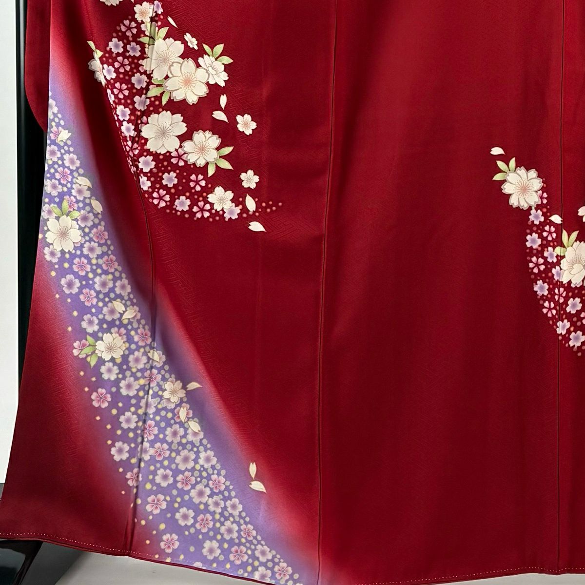 振袖禮服 身長167cm 袖長67.5cm L 雙層 樱花 樱花花瓣 金彩裝飾 漸層 紅 純蠶絲 優品級